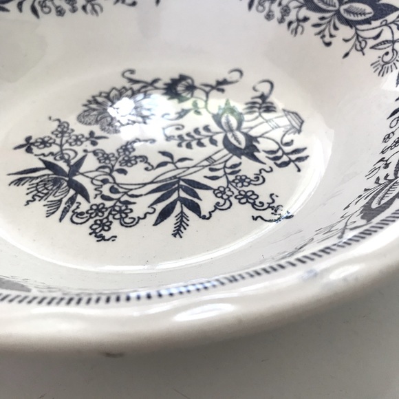 Blue Onion Serving Bowl - Picture 4 of 7